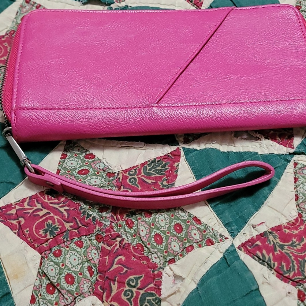 Wristlet - Picture 3 of 3